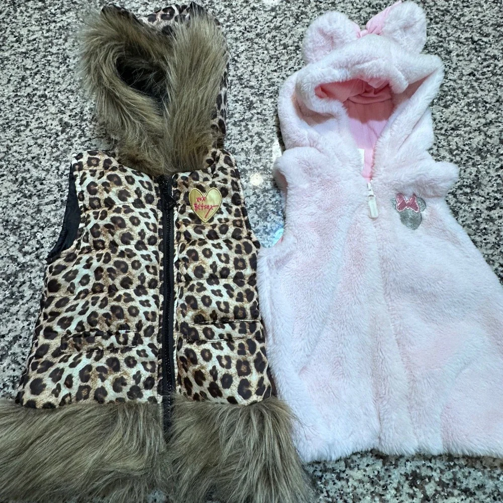 Kids 4T‎ Betsey Johnson Leopard Fur Hooded Vest & Disney Minnie Mouse Pink Vest